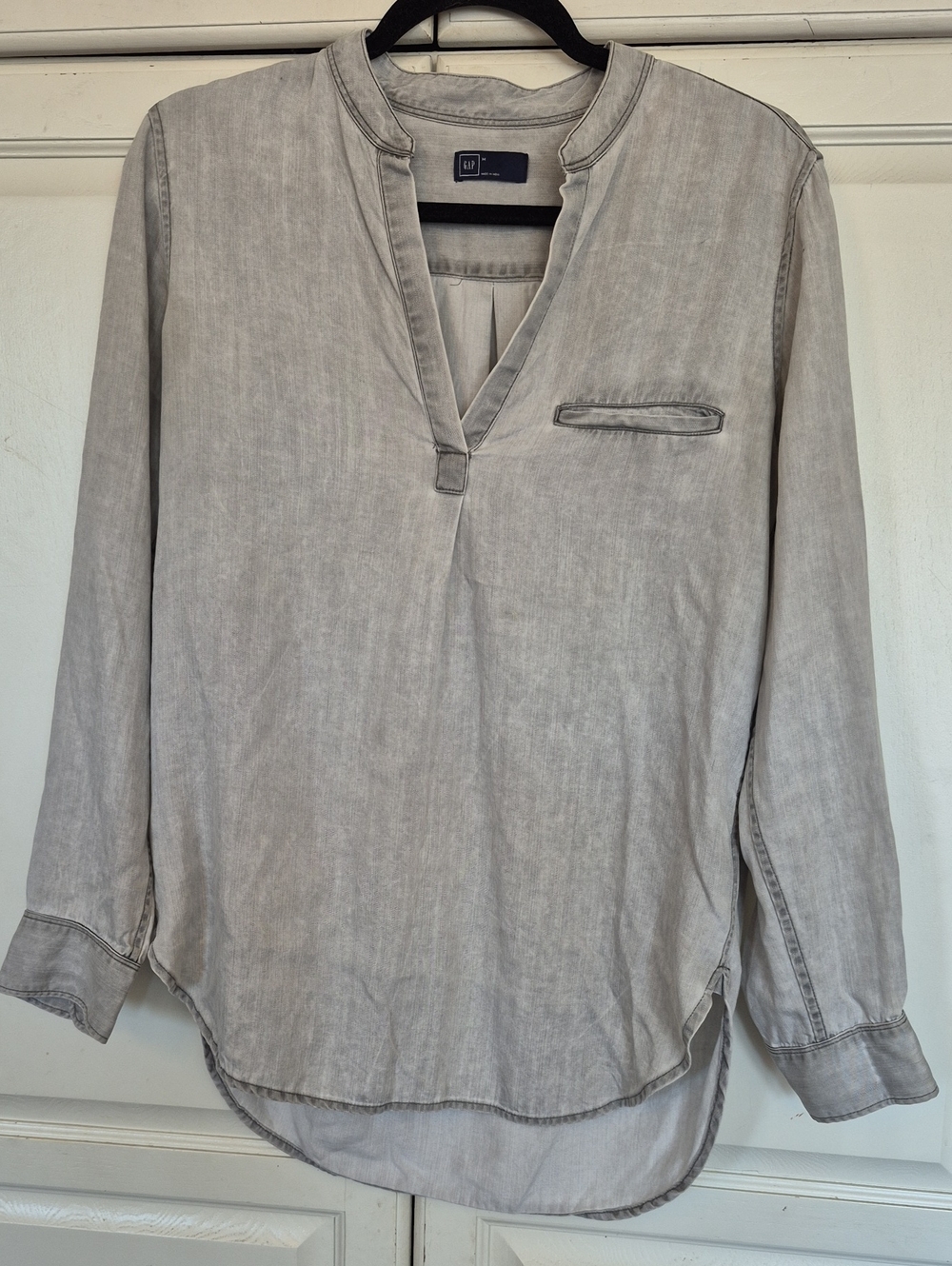 GAP Light Grey Women's Long-Sleeve V-Neck Tunic